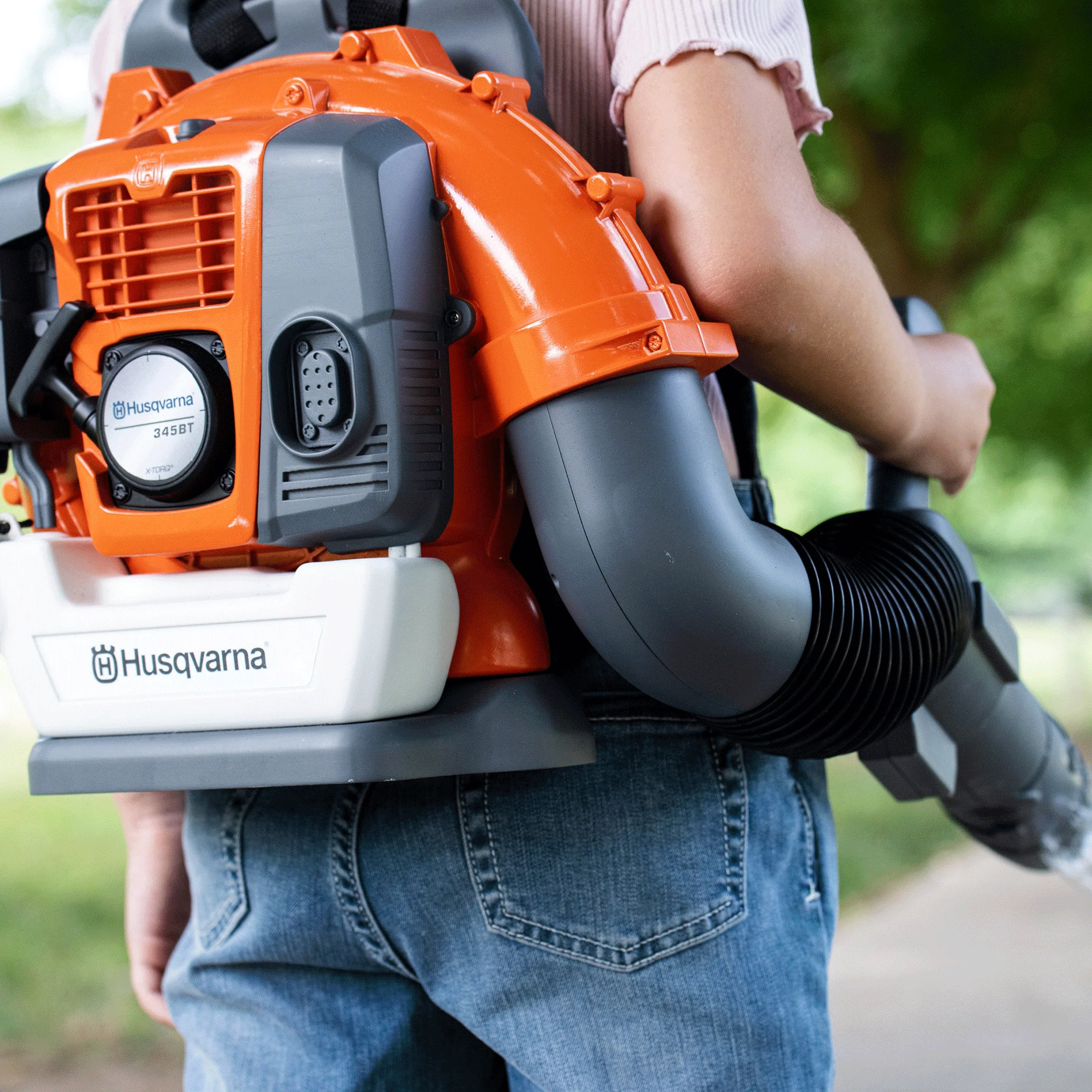 Husqvarna 345BT Petrol Backpack Leaf Blower - Image 3