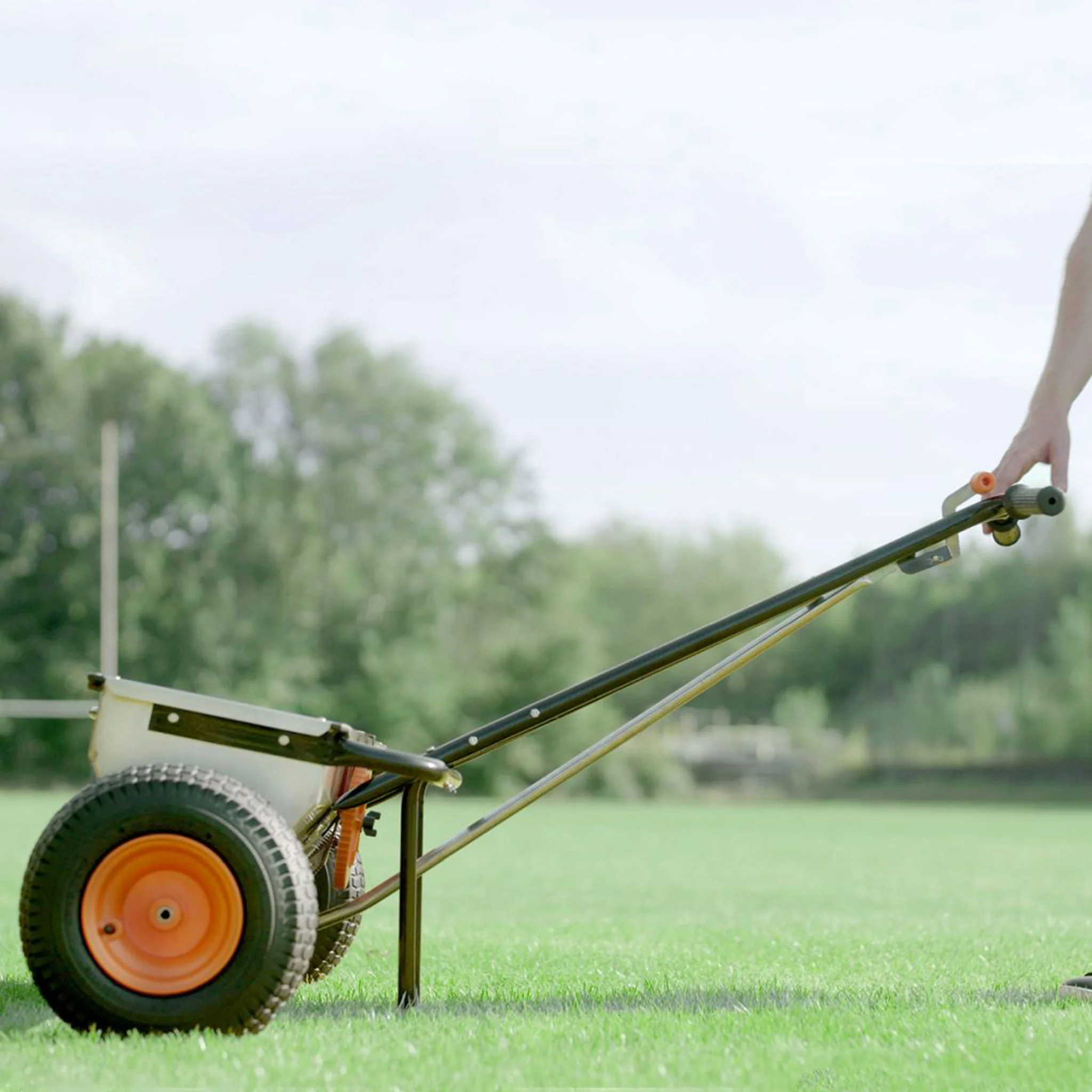 ICL Accupro Professional Drop Spreader - Image 3